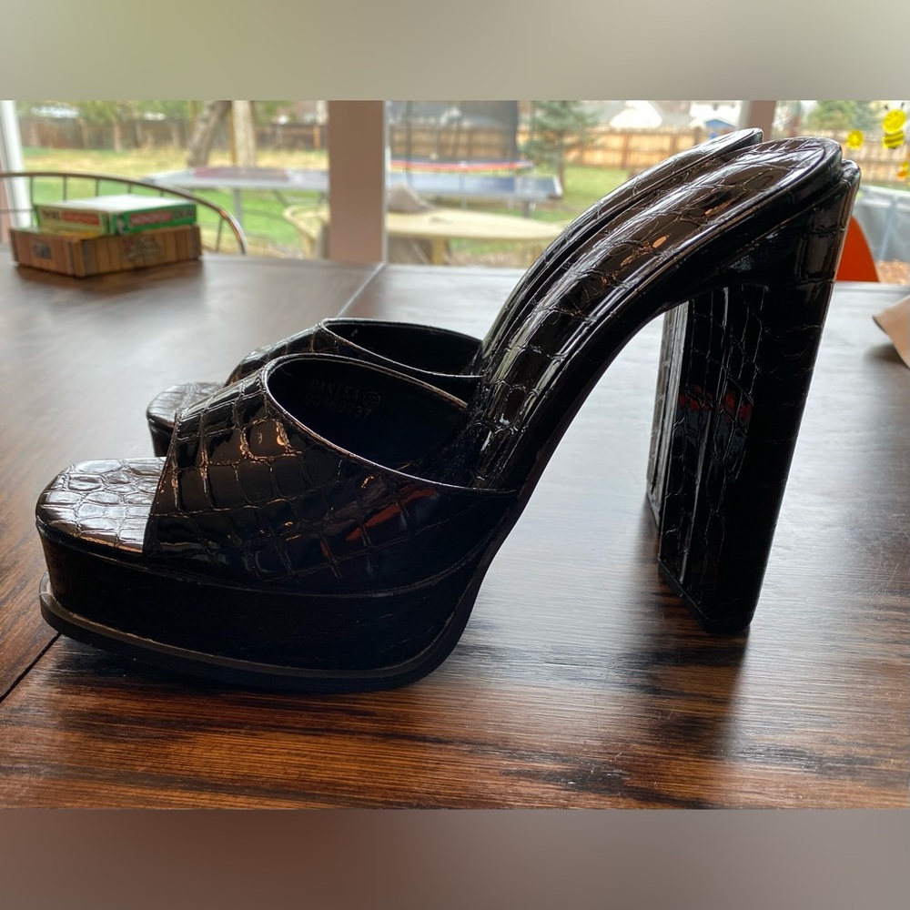 Forever 21 Heeled sandal